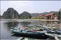 La baie d'Halong terrestre est parsemée de pitons calcaires, de grottes, de rizières, de scènes de vie, etc... (81)