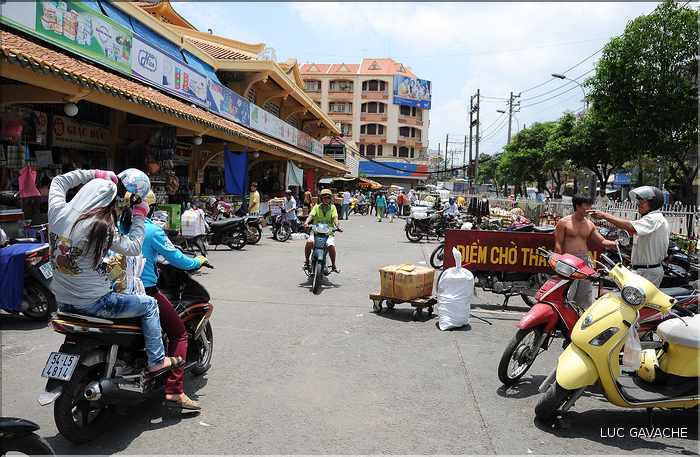 Le marché de Binh Tay de Sagon. (1)